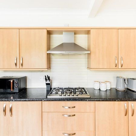 Beautiful 6 Bedroom House For 17 Guests Next To Edgbaston Stadium Бирмингам Екстериор снимка