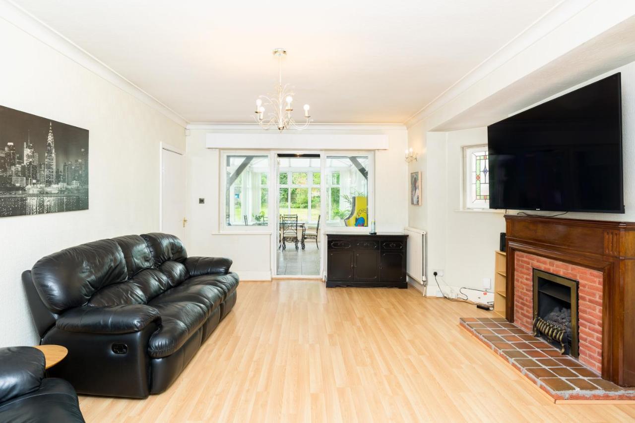 Beautiful 6 Bedroom House For 17 Guests Next To Edgbaston Stadium Бирмингам Екстериор снимка
