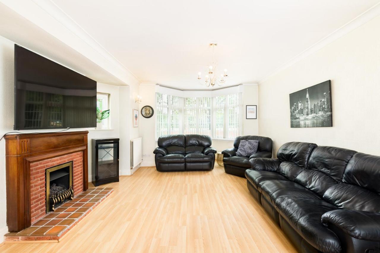 Beautiful 6 Bedroom House For 17 Guests Next To Edgbaston Stadium Бирмингам Екстериор снимка