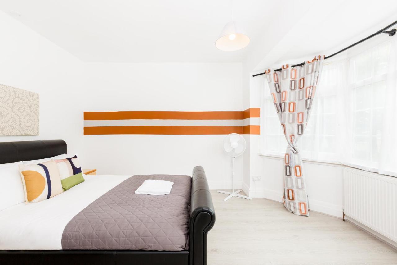 Beautiful 6 Bedroom House For 17 Guests Next To Edgbaston Stadium Бирмингам Екстериор снимка